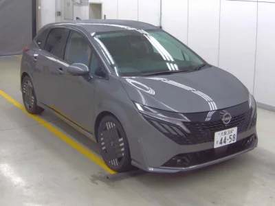 Nissan Aura