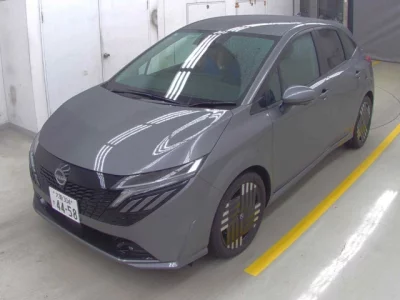 Nissan Aura