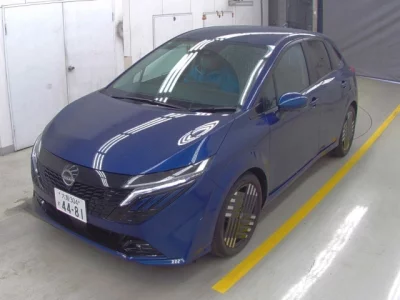 Nissan Aura
