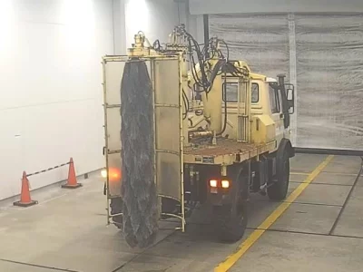 Mercedes-Benz Unimog