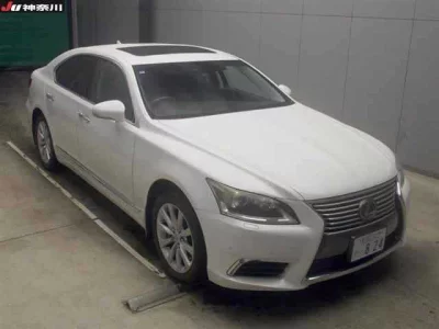 Lexus LS460