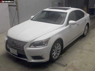 Lexus LS460