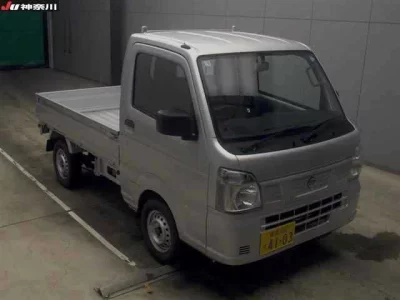 Nissan NT100 Clipper