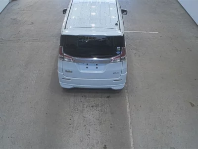 Mitsubishi Delica D:2
