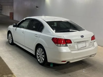 Subaru LEGACY B4
