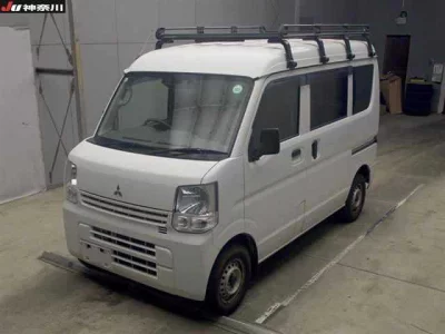 Mitsubishi Minicab Van