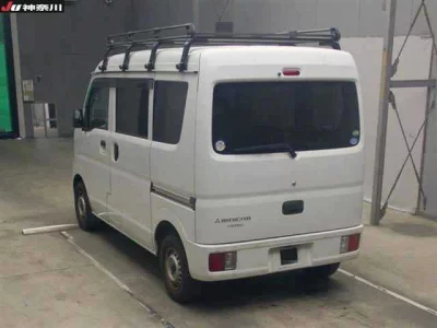 Mitsubishi Minicab Van