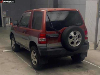 Mitsubishi Pajero iO