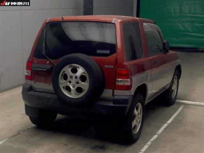 Mitsubishi Pajero iO