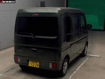 Mitsubishi Minicab Van