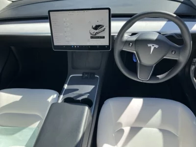 Tesla MODEL3