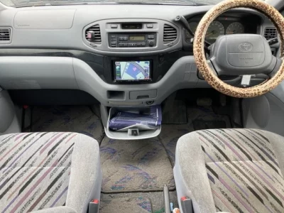 Toyota HIACE REGIUS