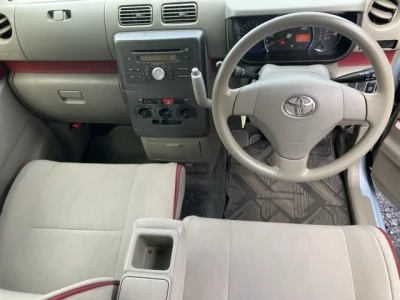 Toyota Pixis Space
