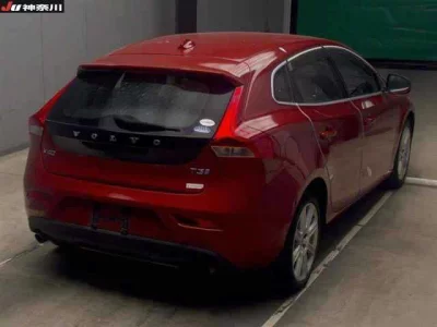 Volvo V40