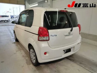 Toyota PORTE