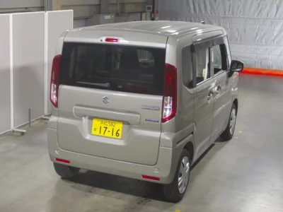 Suzuki Spacia