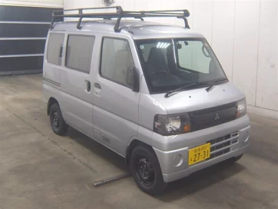 Mitsubishi Minicab Van