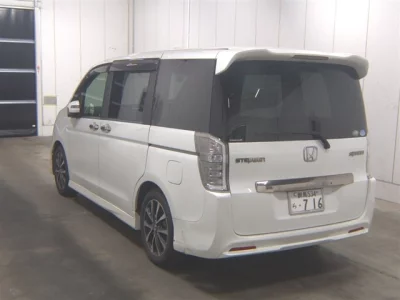 Honda STEP WAGON