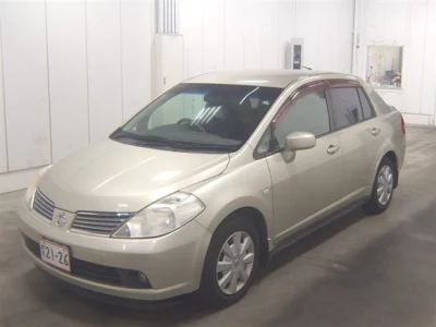 Nissan Tiida Latio