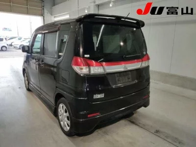 Mitsubishi Delica D:2