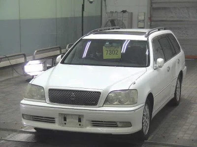 Toyota Crown Estate