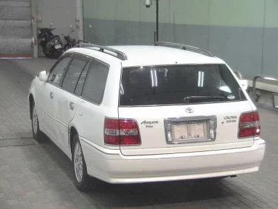 Toyota Crown Estate