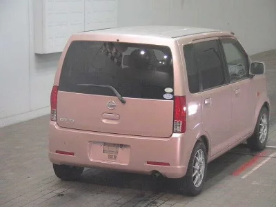 Nissan Otti