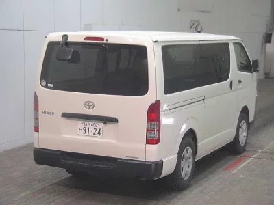 Toyota HiAce Van
