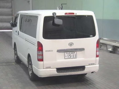Toyota HiAce Van
