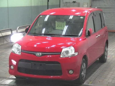 Toyota Sienta