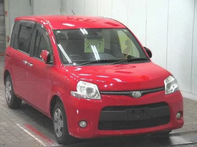 Toyota Sienta