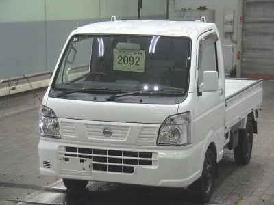 Nissan NT100 Clipper