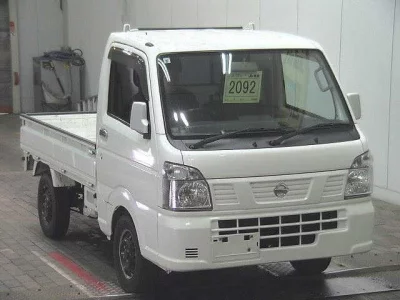 Nissan NT100 Clipper