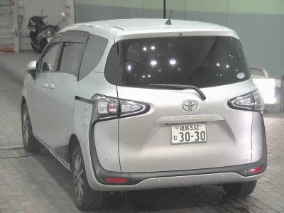 Toyota Sienta