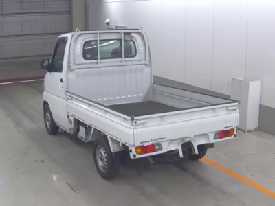 Nissan CLIPPER TRUCK