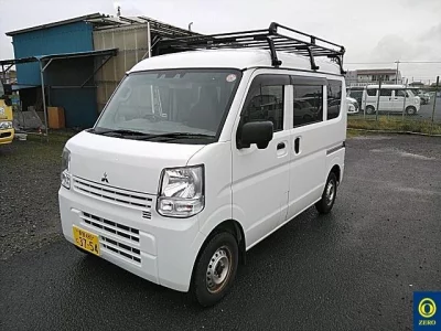 Mitsubishi Minicab Van