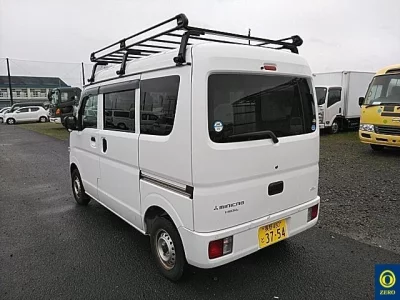 Mitsubishi Minicab Van