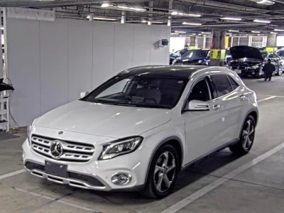 Mercedes-Benz GLA-Class