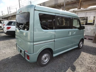 Nissan CLIPPER RIO