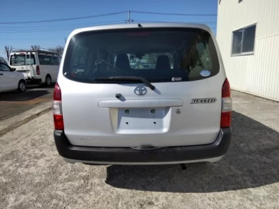 Toyota Succeed