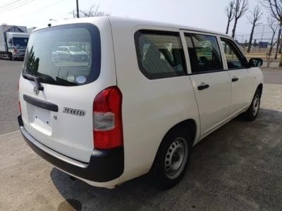 Toyota SUCCEED