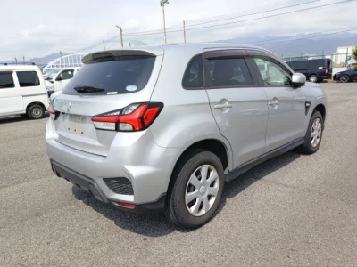Mitsubishi RVR