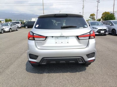 Mitsubishi RVR