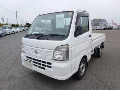 Nissan NT100 Clipper