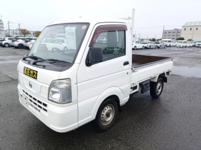 Nissan NT100 Clipper