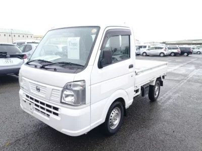 Nissan NT100 Clipper
