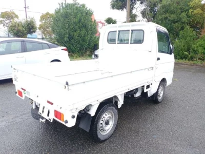 Nissan NT100 Clipper