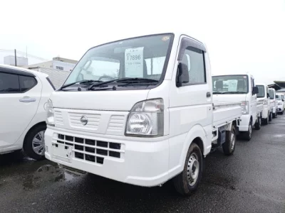 Nissan NT100 Clipper