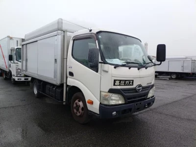 Hino DUTRO