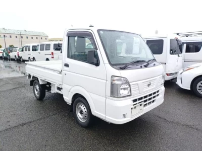 Nissan NT100 Clipper